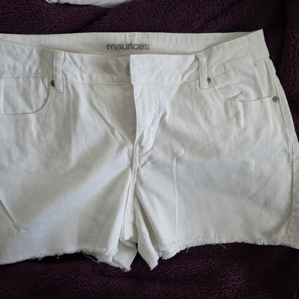 Maurices White Raw Hem Denim Shorts